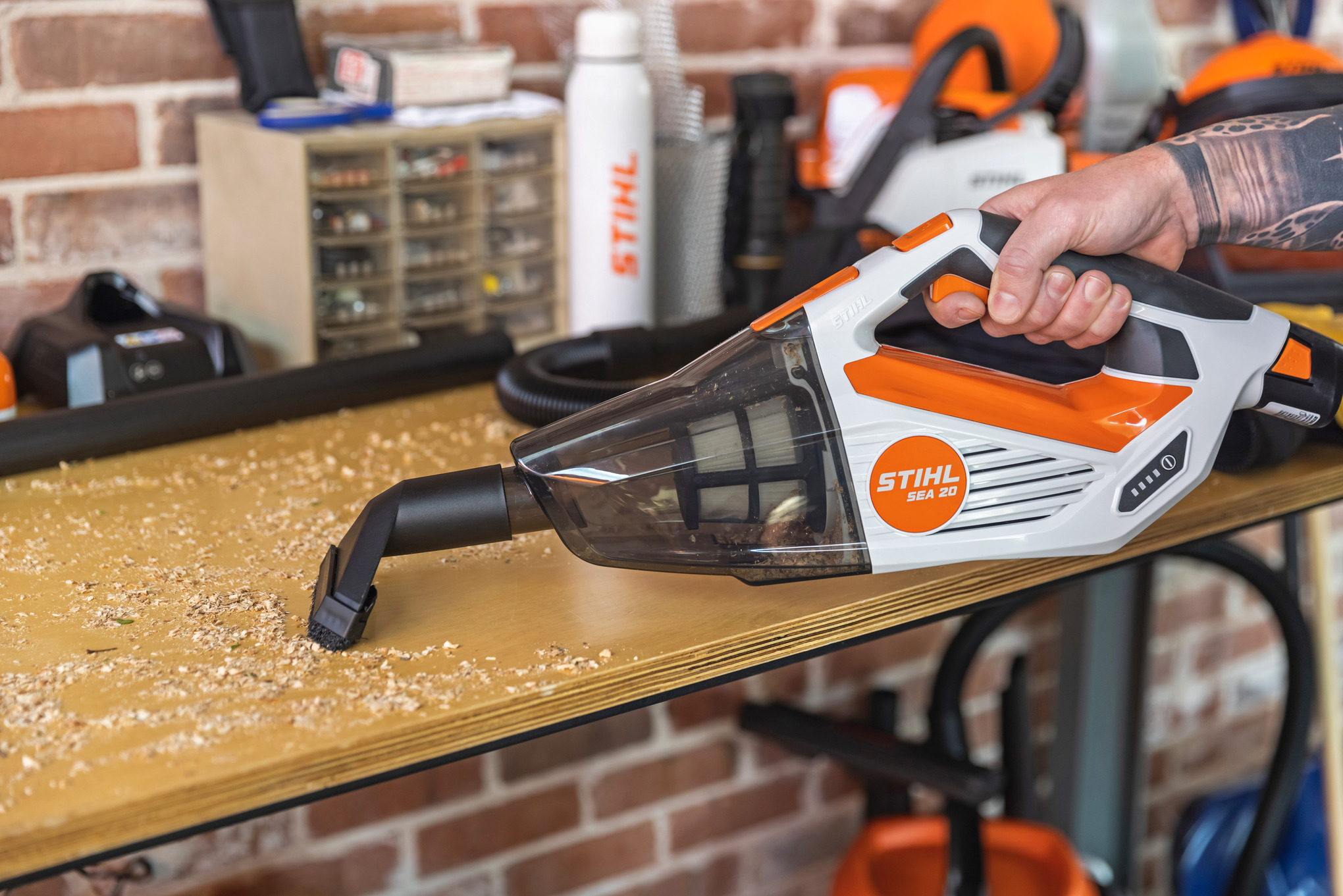 STIHL SEA 20 Battery Powered Hand Vacuum