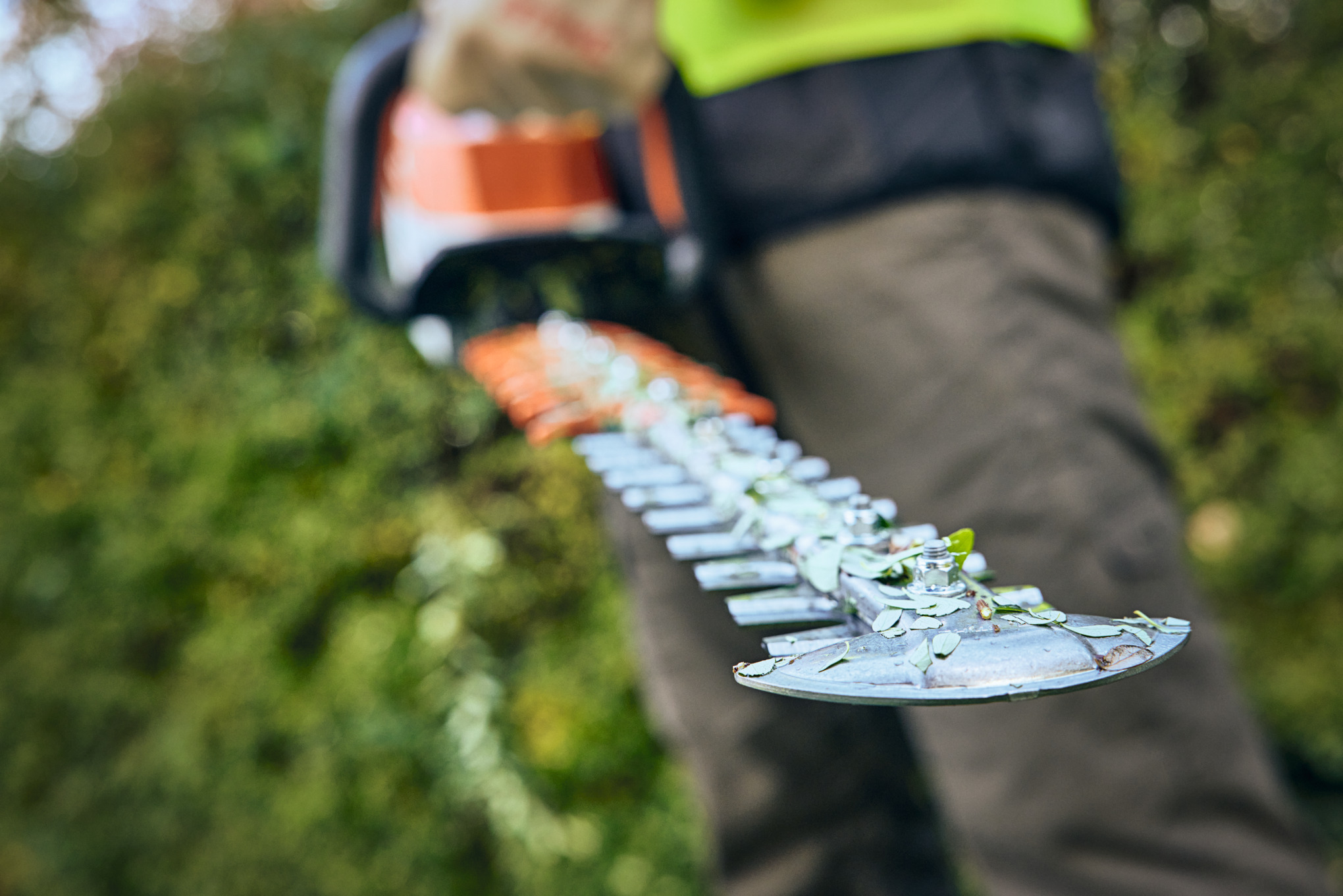 STIHL HSA 100 Battery Powered Hedge Trimmer